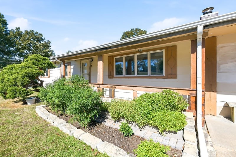 2010 W 14th, Winfield, KS 67156