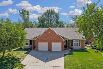 94259427 E Longlake, Wichita, KS 67207