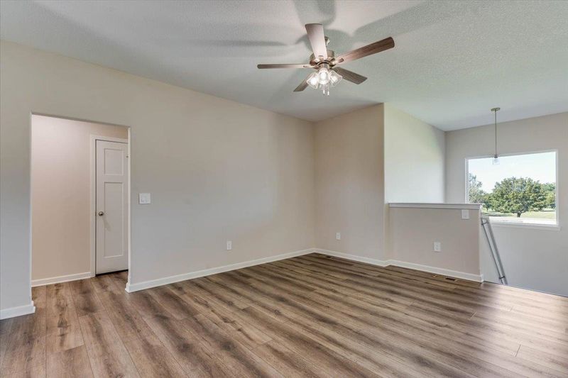 224 E Ripley Ct, Derby, KS 67037