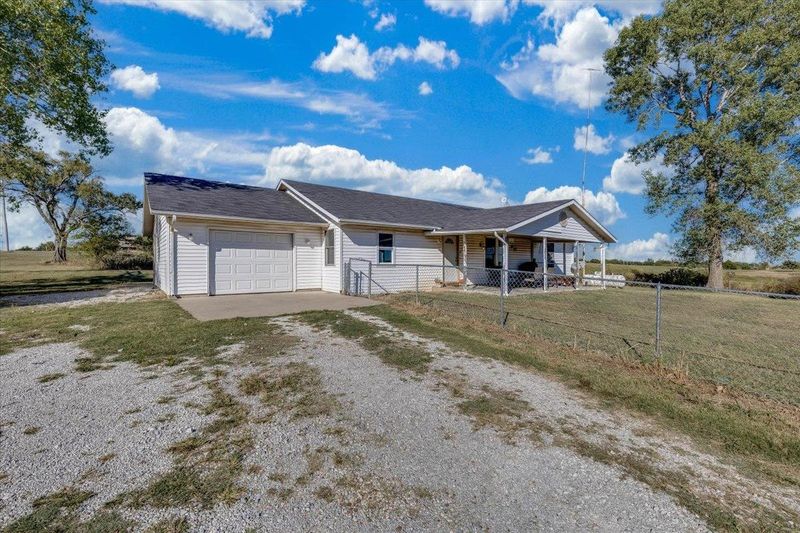 28550 121st Rd, Arkansas City, KS 67005