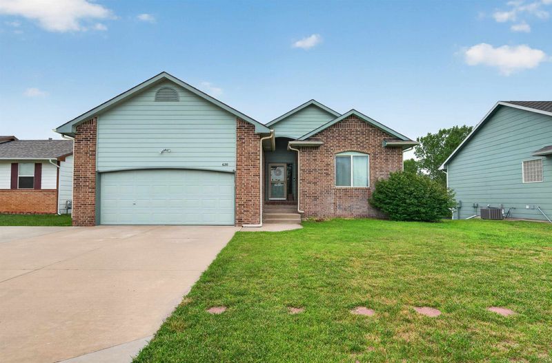 620 S Stoneridge St, Valley Center, KS 67147