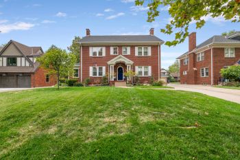211 N Pershing Ave, Wichita, KS 67208