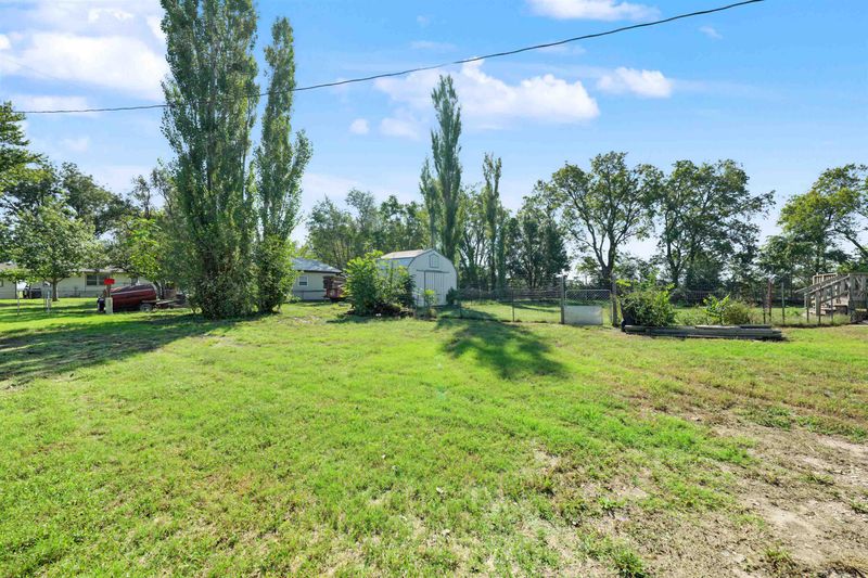 227 S Center St, Assaria, KS 67416