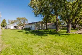 2223 S Clay Ln, Wichita, KS 67207