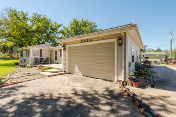 2223 S Clay Ln, Wichita, KS 67207