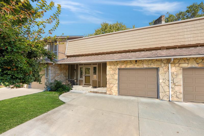 120 N Maize Rd Unit 23, Maize, KS 67212