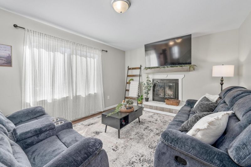 509 S Lakeview Dr, Derby, KS 67037