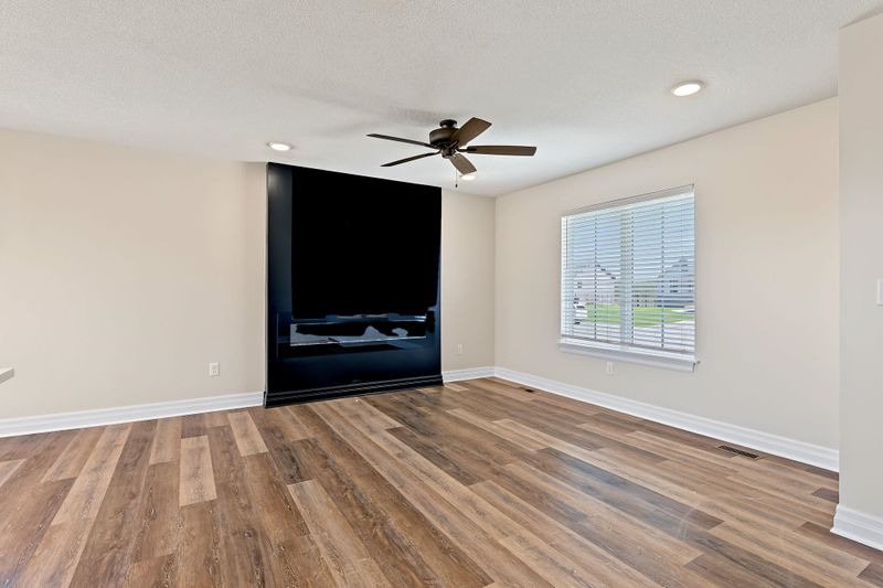2109 S Michelle, Wichita, KS 67207
