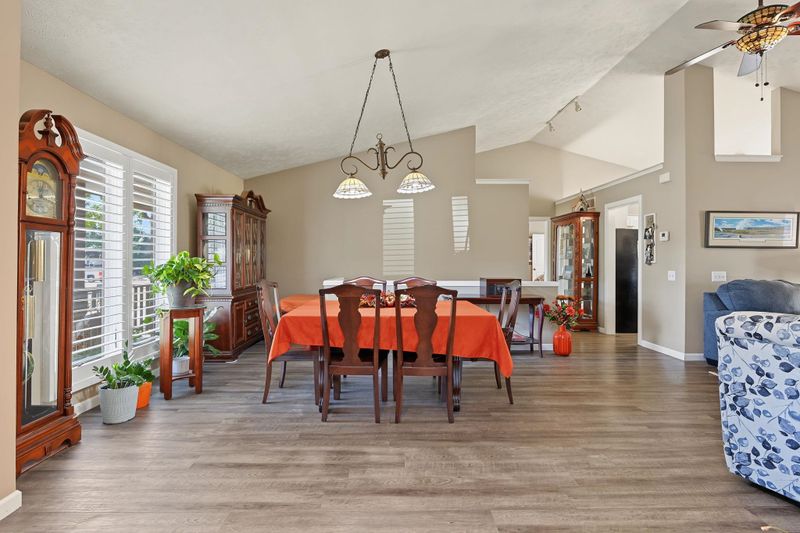 1516 E Rose Ln, Andover, KS 67002