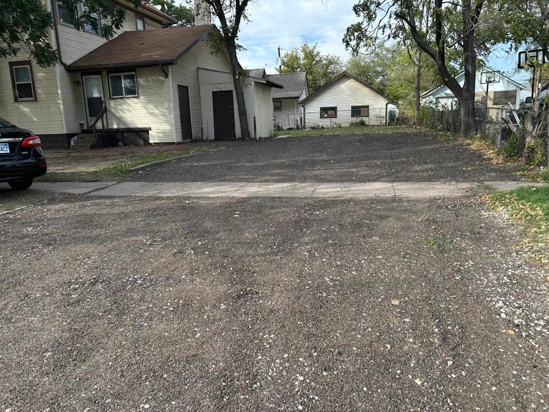 824 S Seneca, Wichita, KS 67213