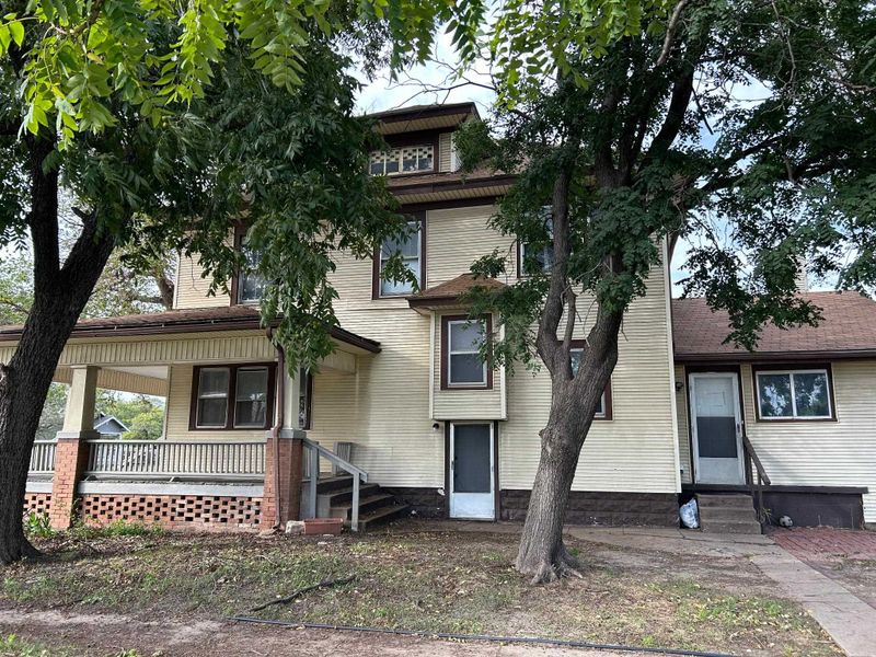 824 S Seneca, Wichita, KS 67213