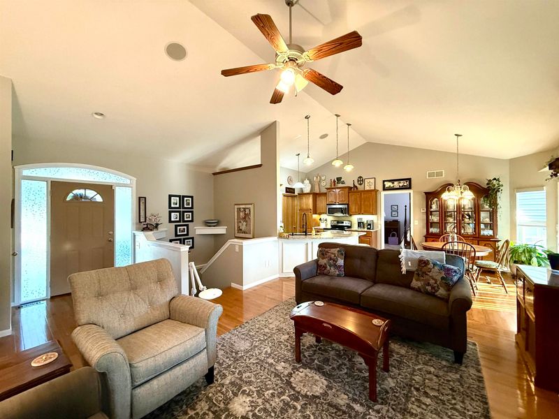 3506 N Lake Ridge Ct, Wichita, KS 67205