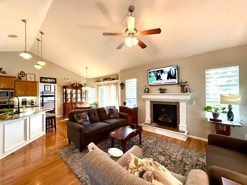 3506 N Lake Ridge Ct, Wichita, KS 67205