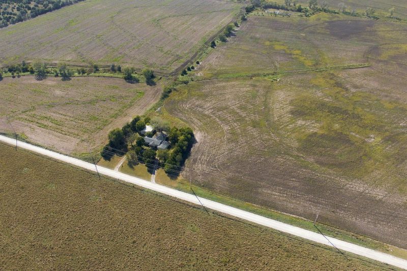 22215 SW Indianola Rd, Douglass, KS 67039