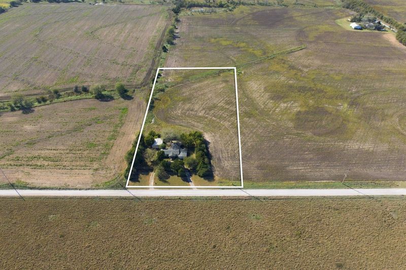 22215 SW Indianola Rd, Douglass, KS 67039
