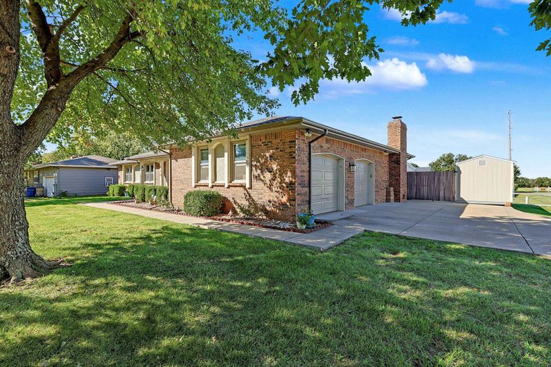 445 N Ohio St, Benton, KS 67017