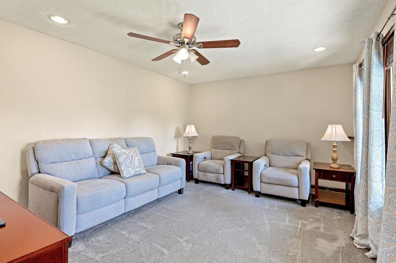 445 N Ohio St, Benton, KS 67017