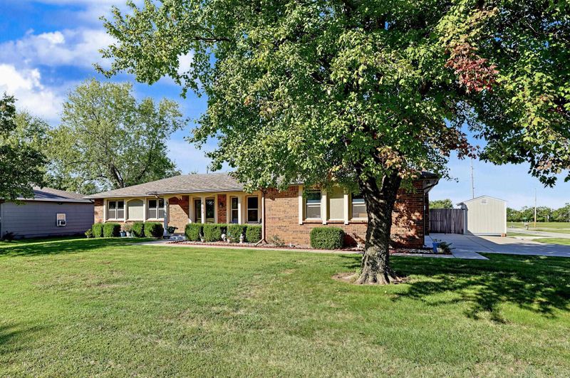 445 N Ohio St, Benton, KS 67017