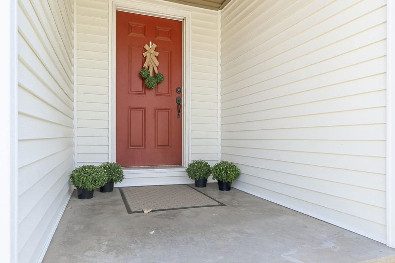 2054 S Lulu, Wichita, KS 67211