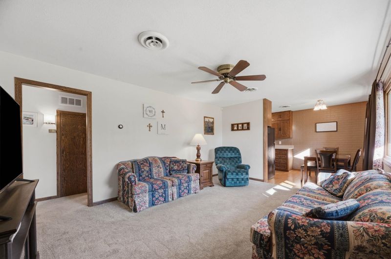 627 S Opal St, Maize, KS 67101