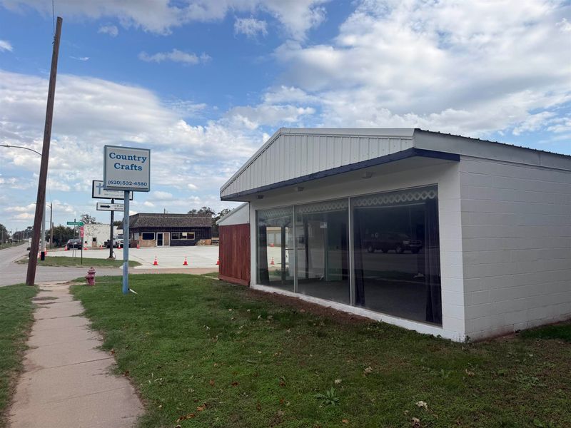 445 E D, Kingman, KS 67068