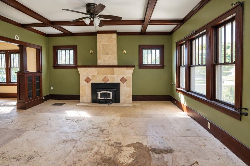 210 N Sycamore, Peabody, KS 66866