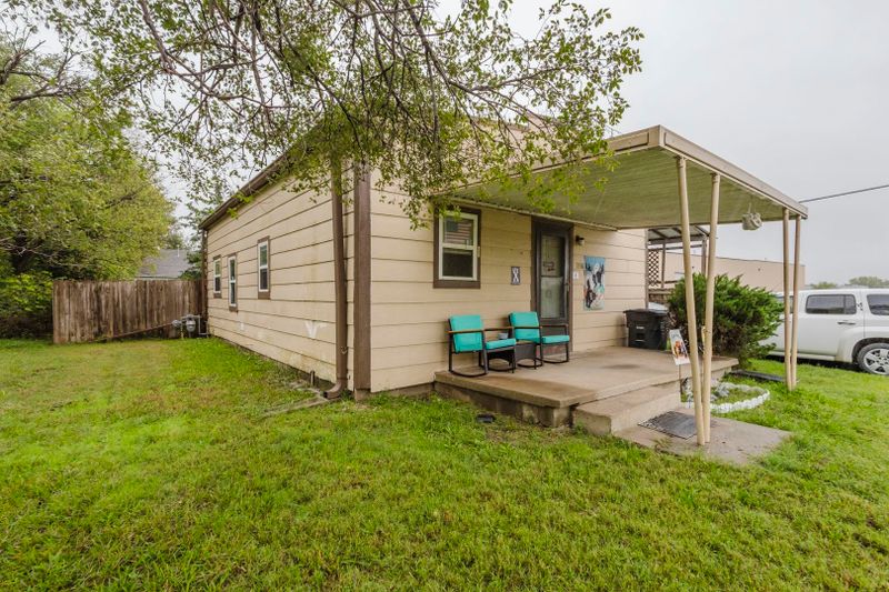 1336 S Everett St, Wichita, KS 67213