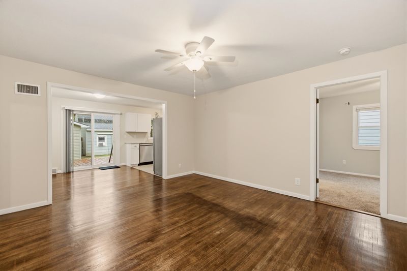 703 S Central Ave, Mulvane, KS 67110