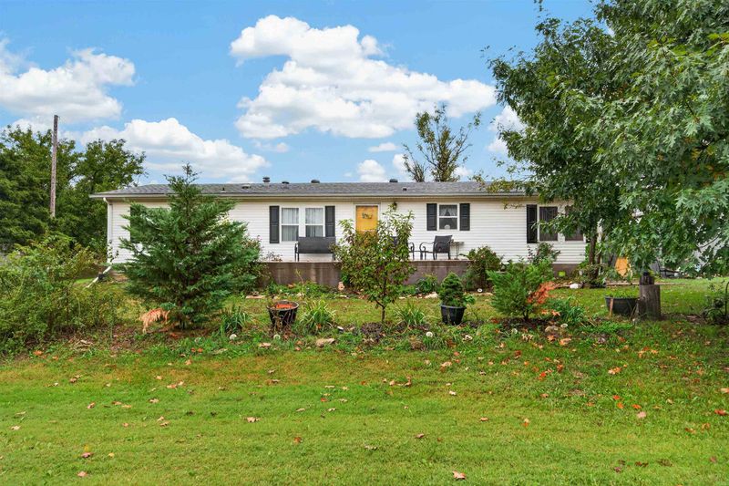 14111 E Cherokee Trl, Derby, KS 67037