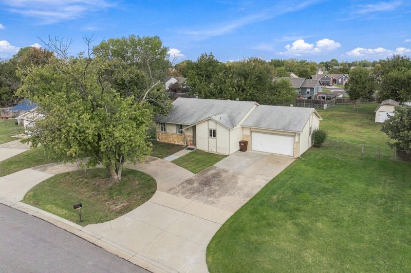 114 W Berlin, Rose Hill, KS 67133