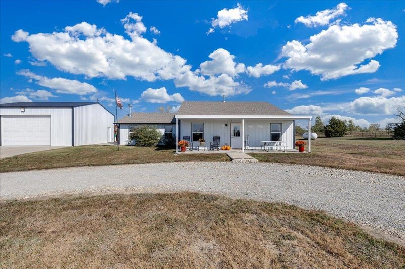 1220 42nd Rd, Udall, KS 67146