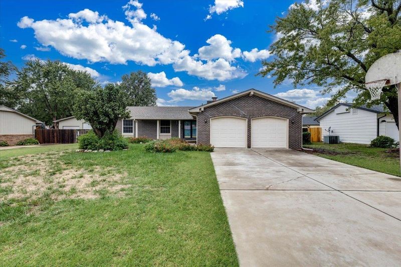 620 N Circle Dr, Wellington, KS 67152