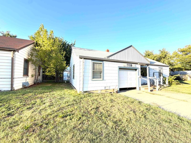 5118 E Mount Vernon, Wichita, KS 67218