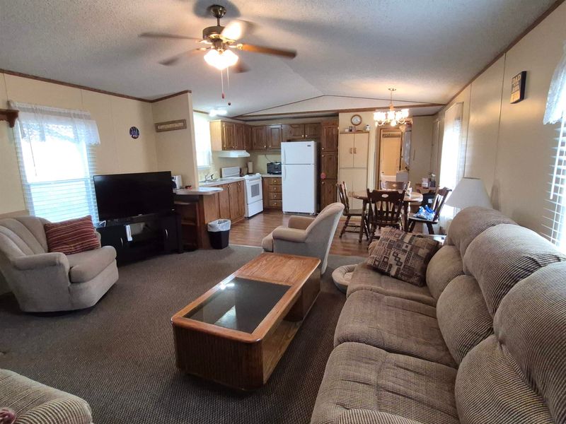 2238 38th St, Fall River, KS 67047