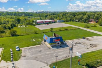 6659 E Harry, Wichita, KS 67207