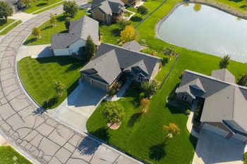8101 W Palmetto St, Wichita, KS 67205-5216