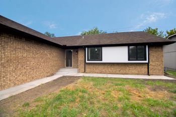 8229 E Mount Vernon St, Wichita, KS 67207