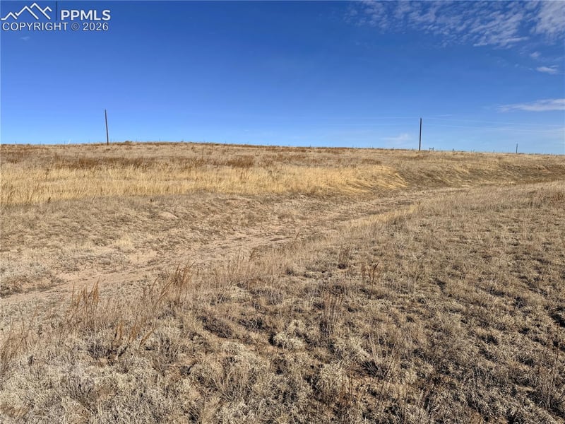 1 Mulberry Rd, Calhan, CO 80808