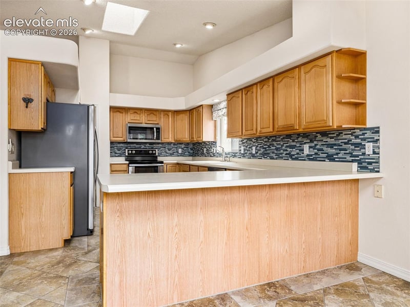 10 Brave Eagle Ct, Pueblo, CO 81001