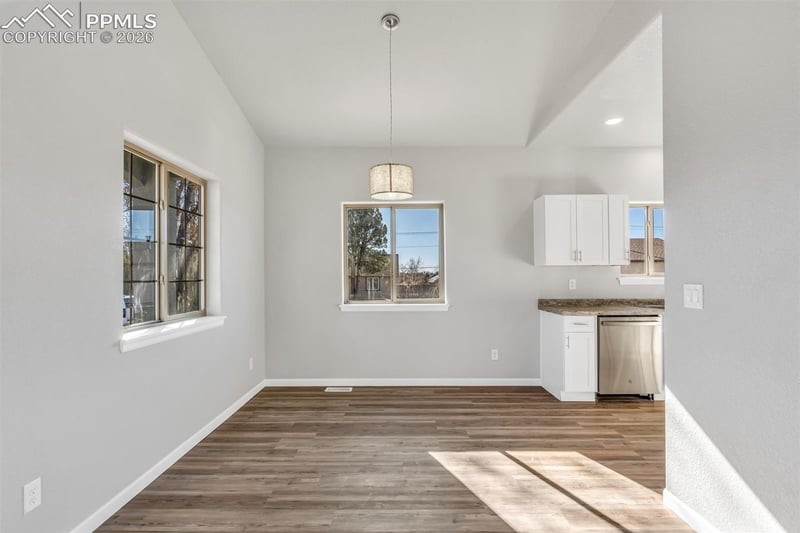 10 Heatherwood Ln, Pueblo, CO 81008