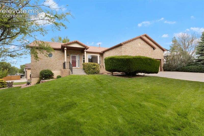 10000 Rolling Ridge Rd, Colorado Springs, CO 80925