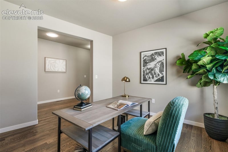 10104 Emerald Lake Ln, Colorado Springs, CO 80924