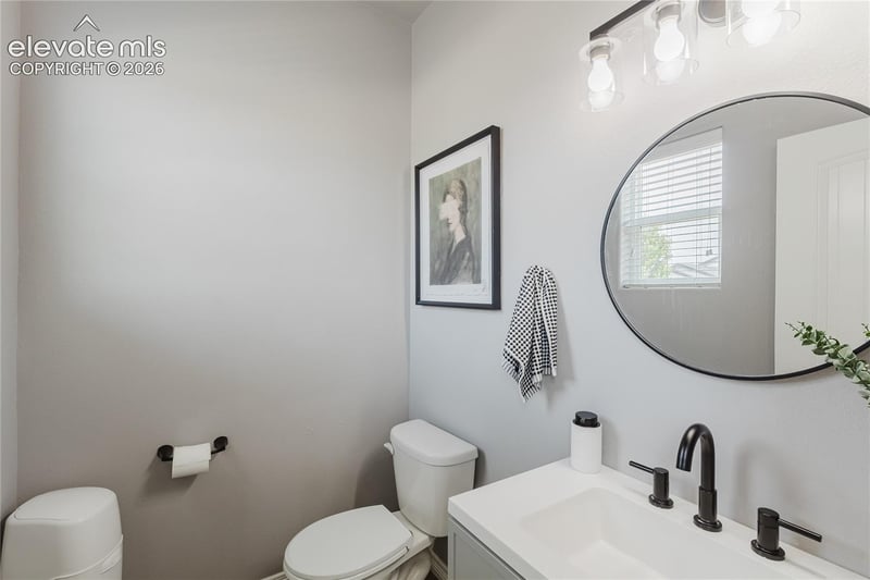10165 Declaration Dr, Colorado Springs, CO 80925