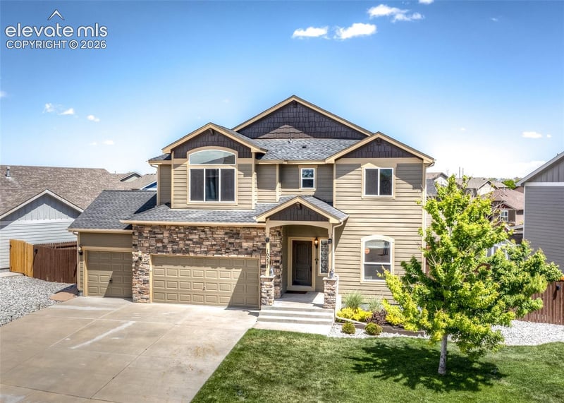 10237 Abrams Dr, Colorado Springs, CO 80925