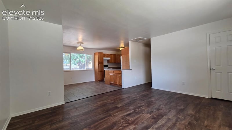 103 Deauville Ln, Pueblo, CO 81005