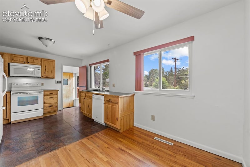 1039 Valley Rd, Colorado Springs, CO 80904