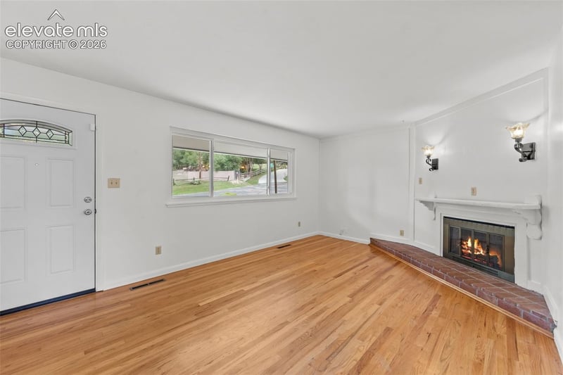 1039 Valley Rd, Colorado Springs, CO 80904