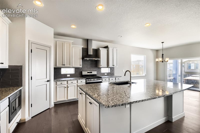 10472 Finn Dr, Colorado Springs, CO 80924