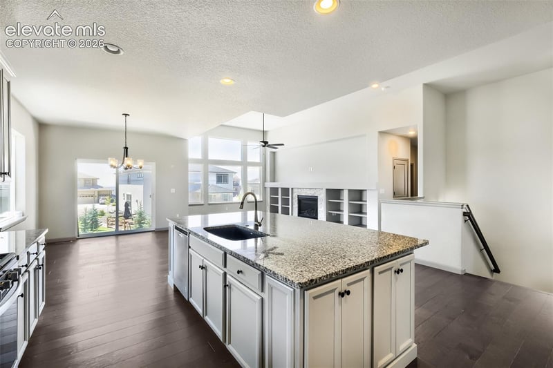 10472 Finn Dr, Colorado Springs, CO 80924