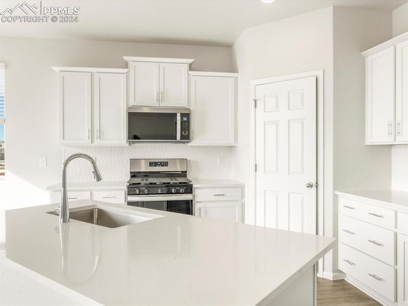10490 Devoncove Dr, Peyton, CO 80831